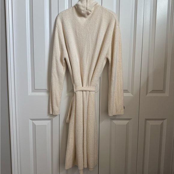 Barefoot Dreams CozyChic Lite Ribbed Robe Ivory Size 2 Soft Luxury Loungewear - Picture 3 of 10